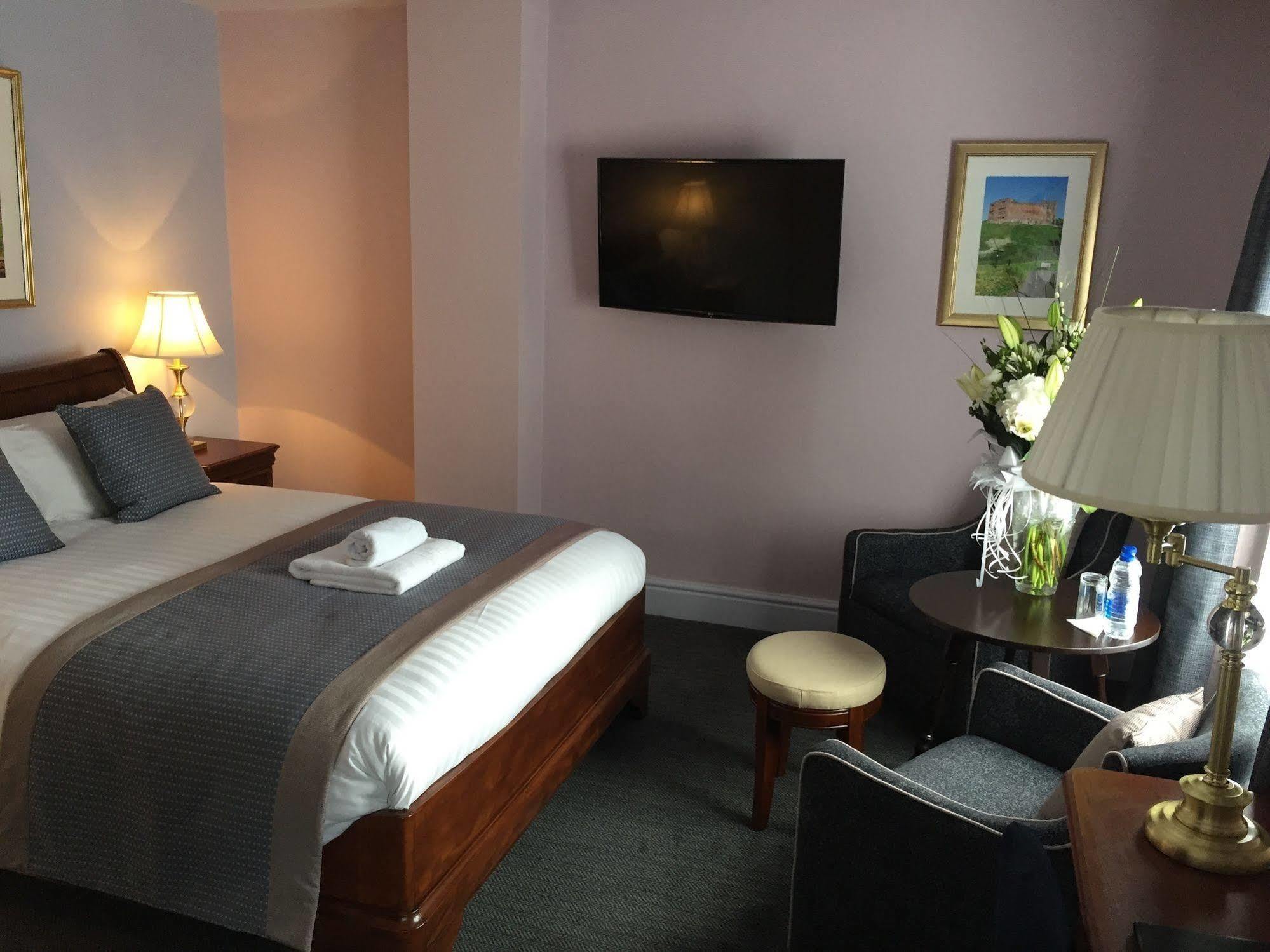 Castle Hotel Tamworth Esterno foto