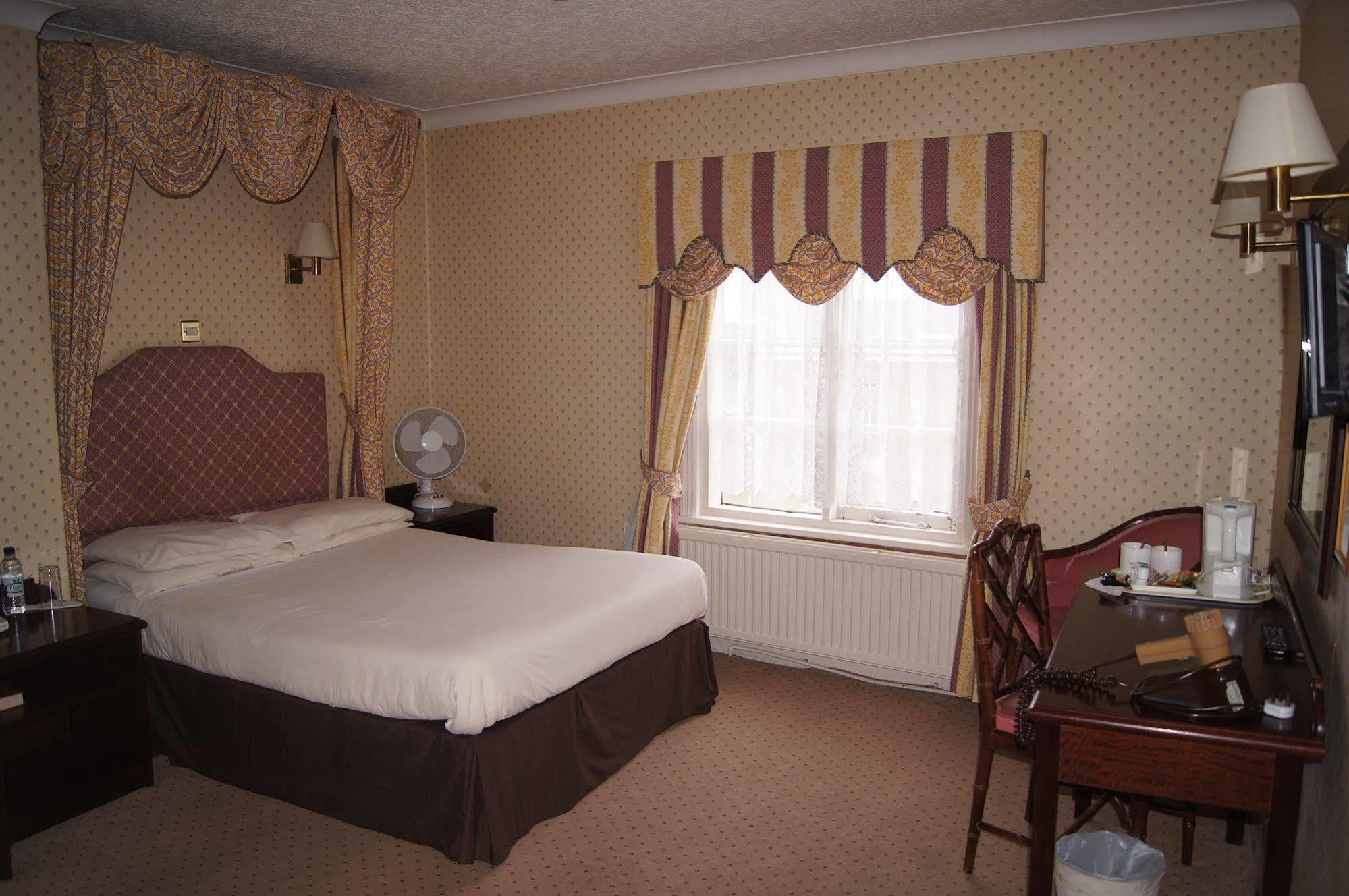 Castle Hotel Tamworth Esterno foto